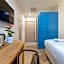 MiraMar Luxury Residences