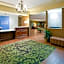Holiday Inn Express and Suites Willmar By IHG