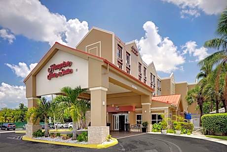 Hampton Inn By Hilton And Suites Ft. Lauderdale-Airport