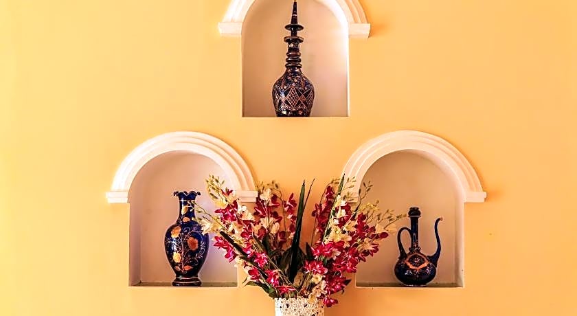 Oak Ray Serene Garden Hotel