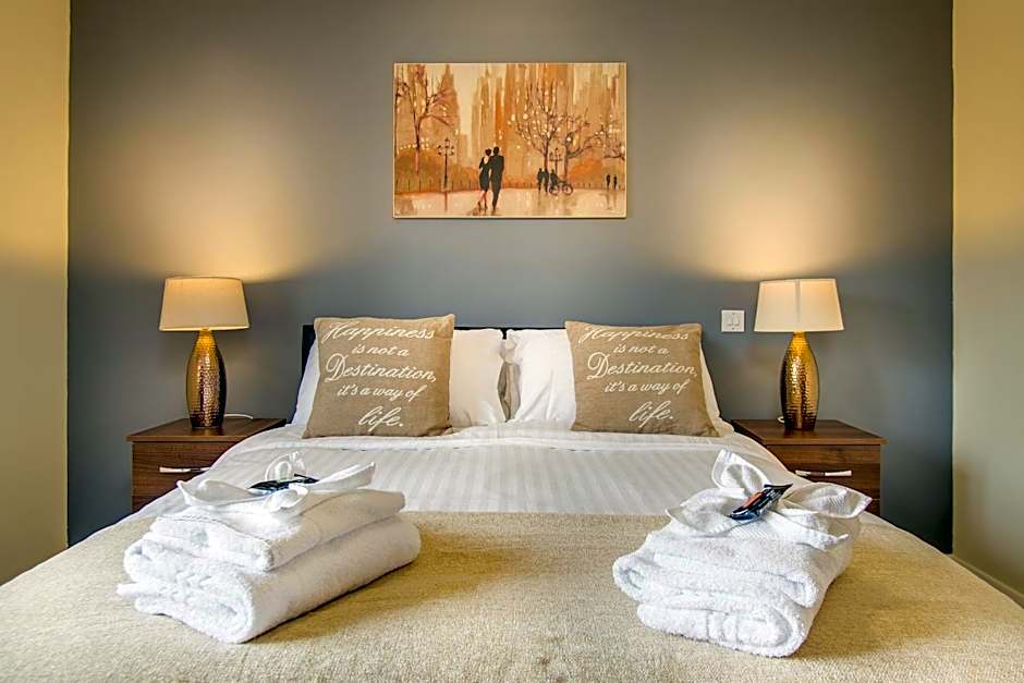 Mica Point City Centre Apartment