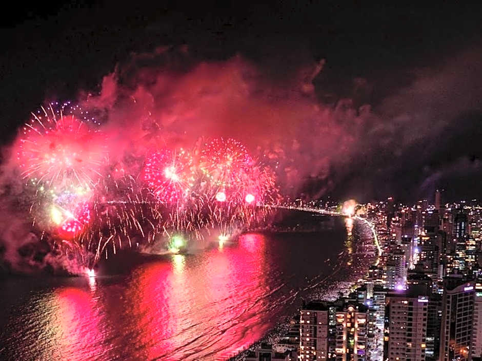 Apartamento em itapema com maravilhosa vista mar