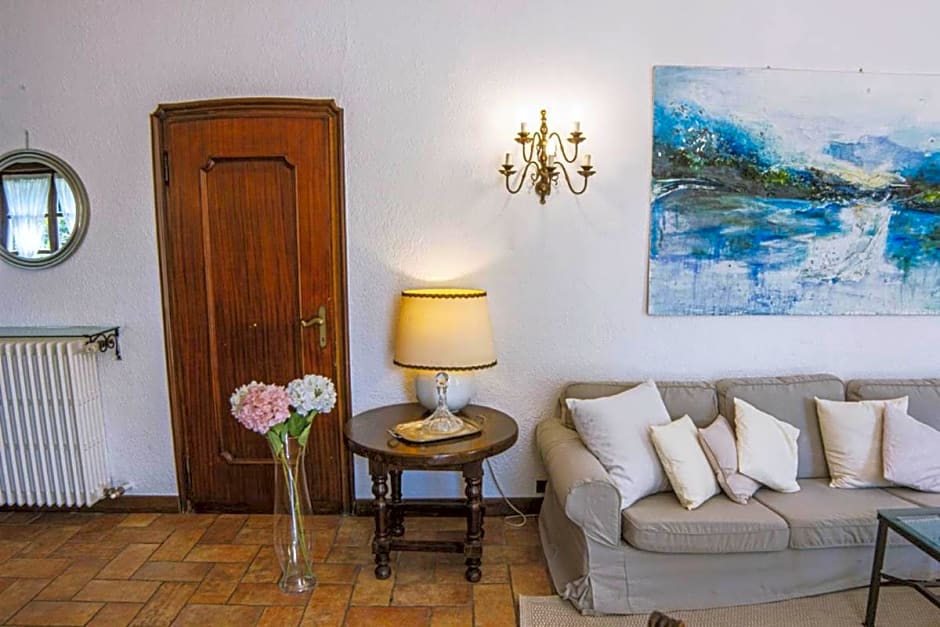 Villa Sofia luxury home between Como and MIlano