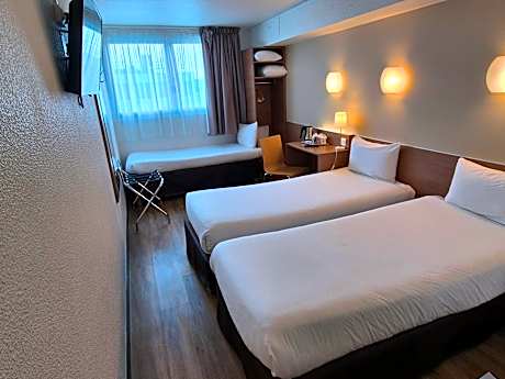 Standard Room - 3 Single Beds