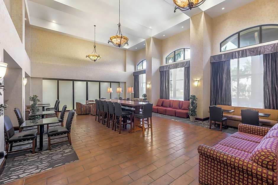 Hampton Inn By Hilton & Suites Lodi