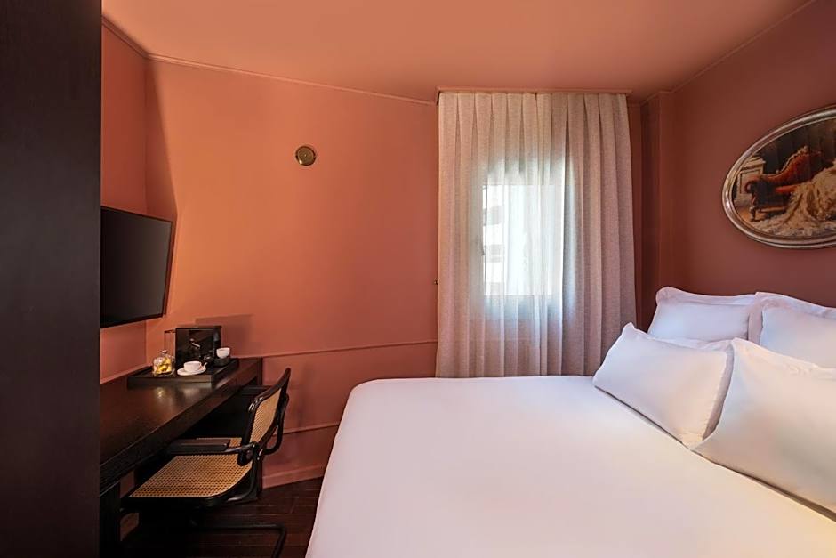 Casa Suzanna Tel-Aviv קאסה סוזנה נחלת בנימין