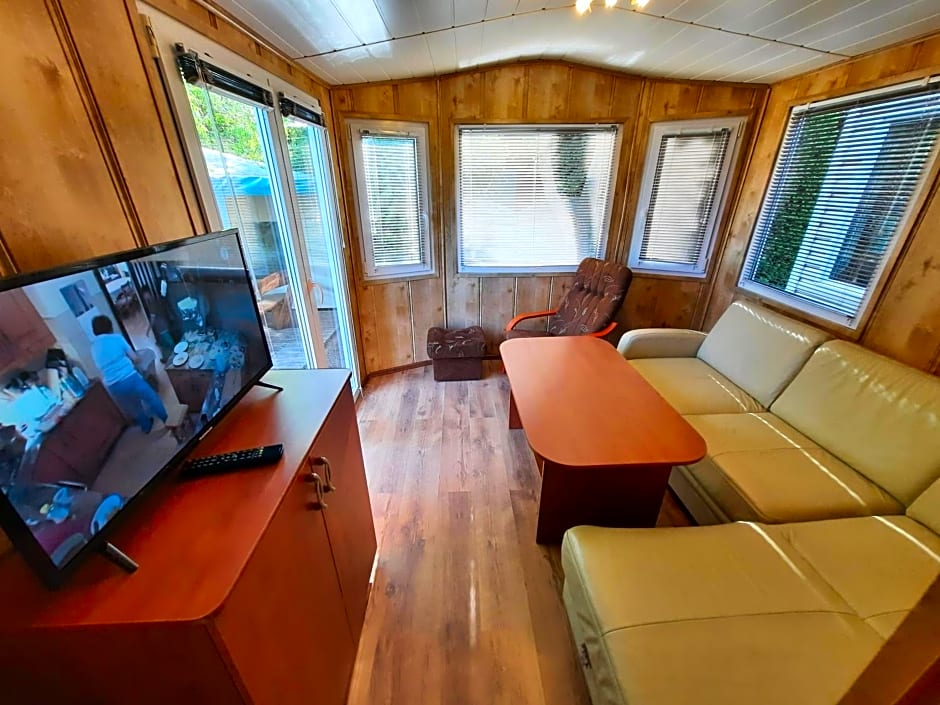 Domki Letniskowe 777