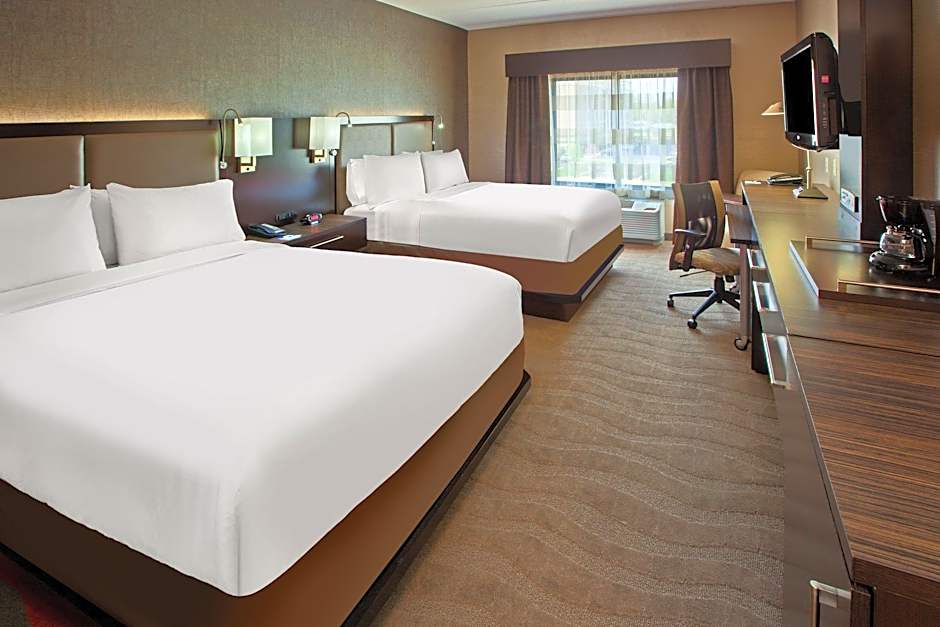 Holiday Inn Express Hotel And Suites Columbus Edinburgh By IHG