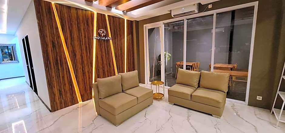 Grand Plaza Boutique Hotel