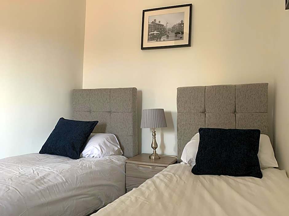 Market Place Serviced Apartments, Leek