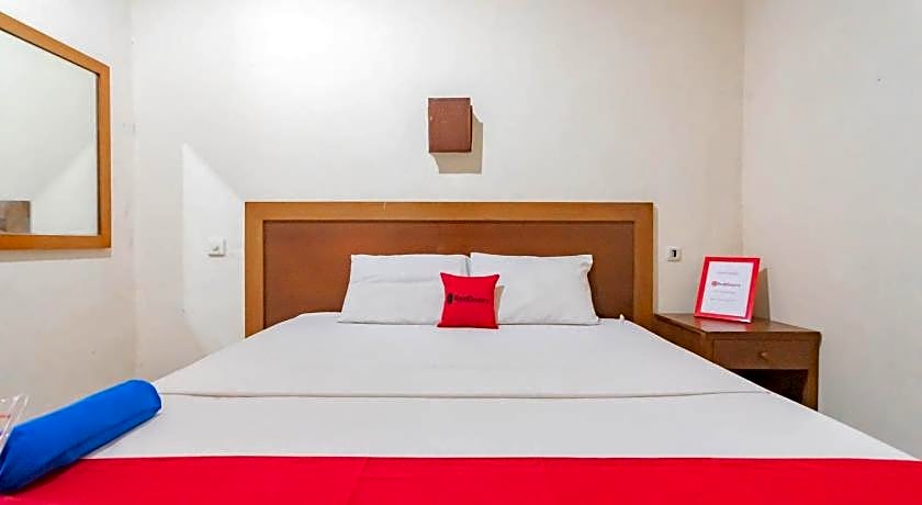 RedDoorz Plus @ Hotel Sofia Pangandaran