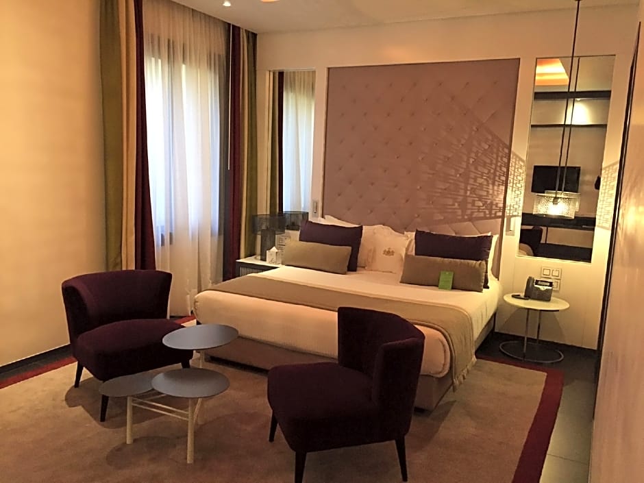Le Bristol Hotel