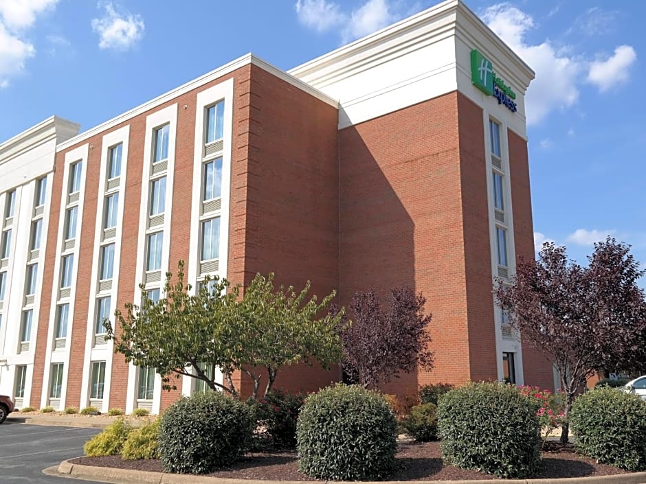 Holiday Inn Express Fredericksburg - Southpoint, an IHG Hotel