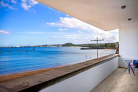 Double Room with Balcony and Sea View