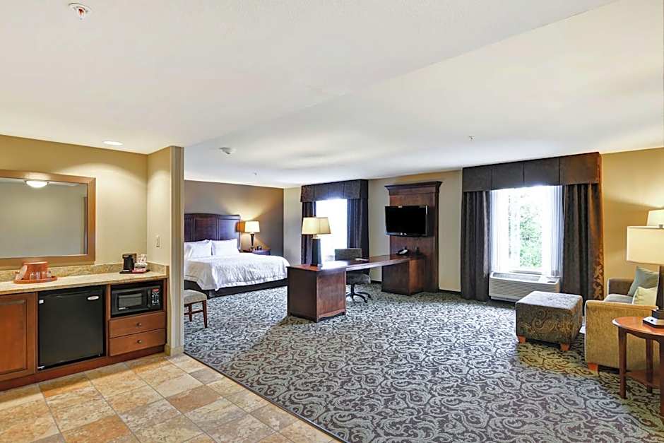 Hampton Inn By Hilton and Suites New Hartford/Utica