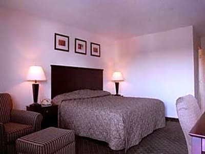 Knights Inn Parkway