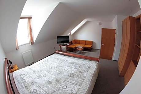 Two-Bedroom Apartment (4 Adults)