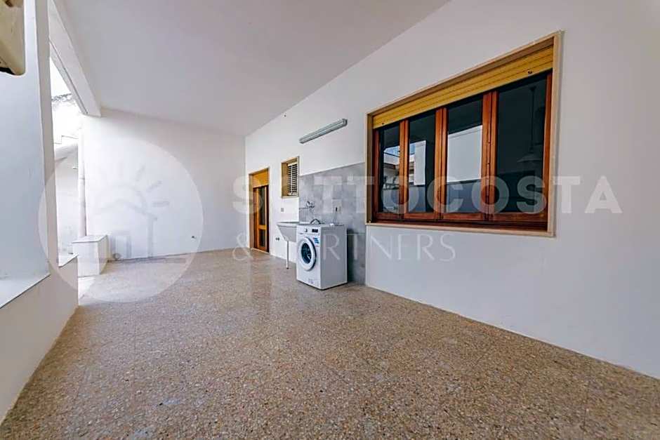 Lucy's Flat - Melendugno