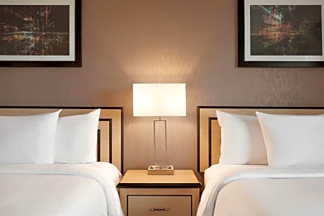 Suite Two Queen Beds One Bedroom