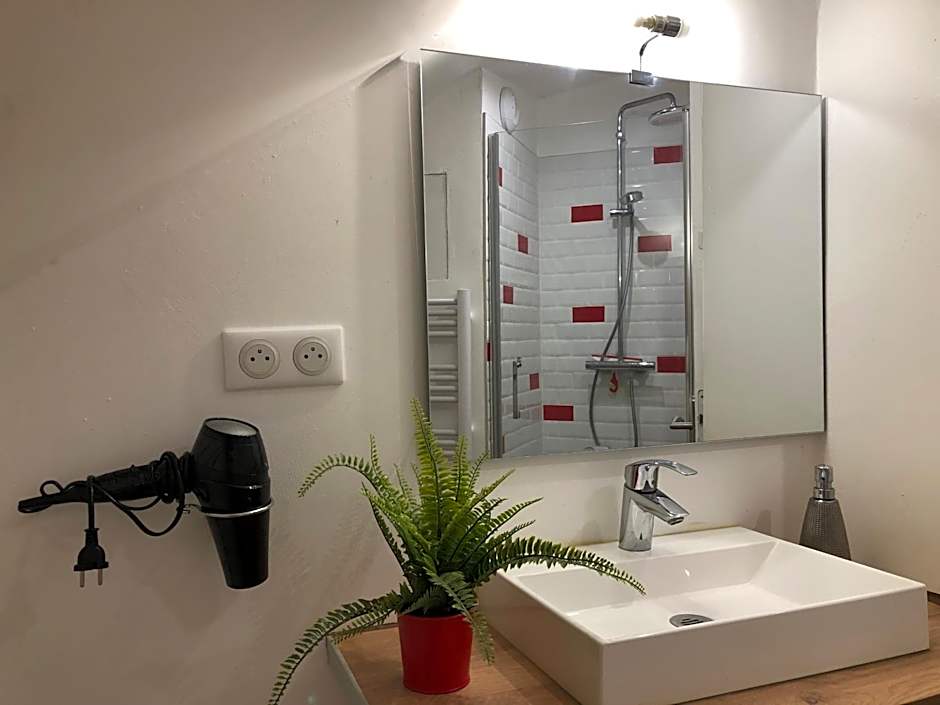 Photo 1 of 4 of Studio Apartment
