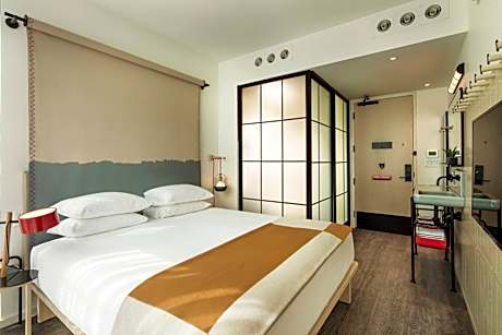 Room, 1 King Bed, Non Smoking