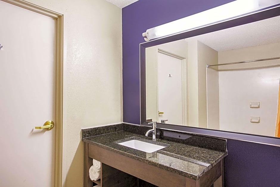 La Quinta Inn by Wyndham Richmond South