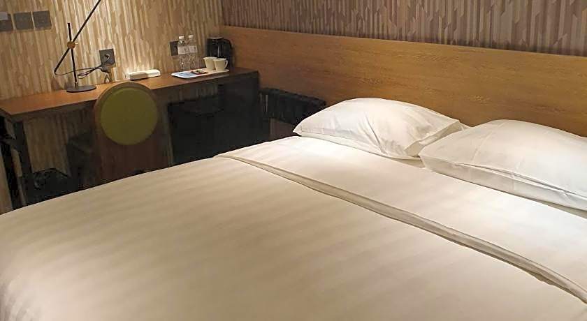 City Suites-Taoyuan Station