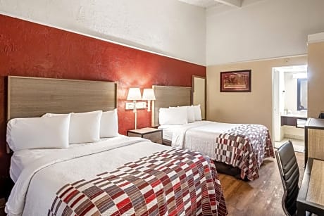 Deluxe Room with Two Double Beds Non-Smoking