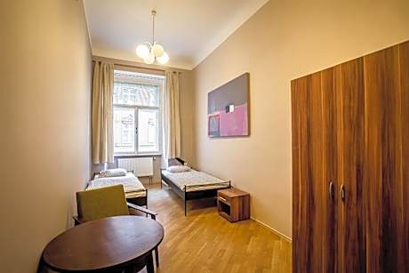 Standard Twin Room with Shared Bathroom