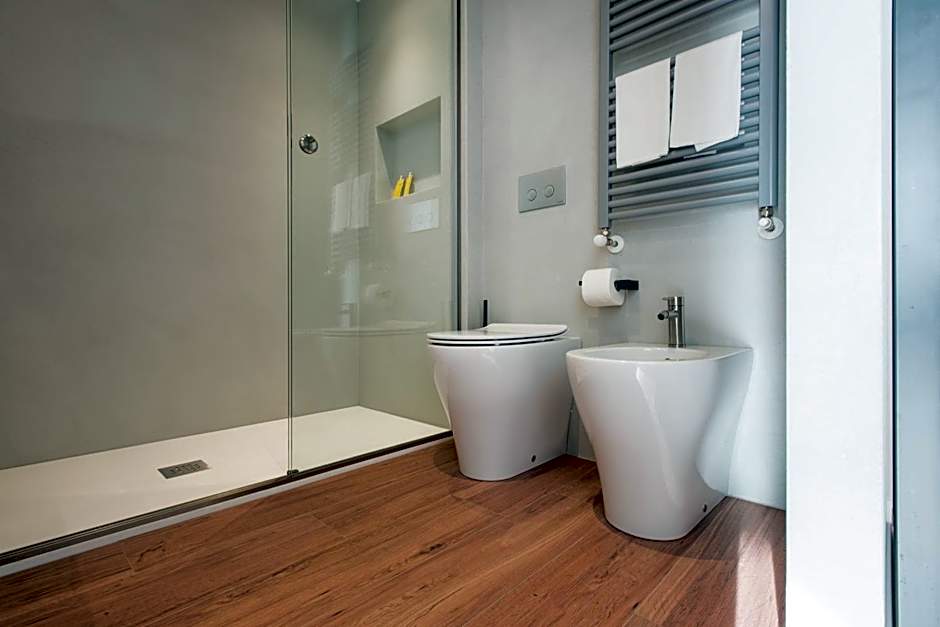 HOODY ACTIVE & HAPPINESS HOTEL