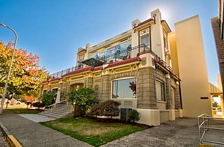 Centralia Square Grand Ballroom and Hotel