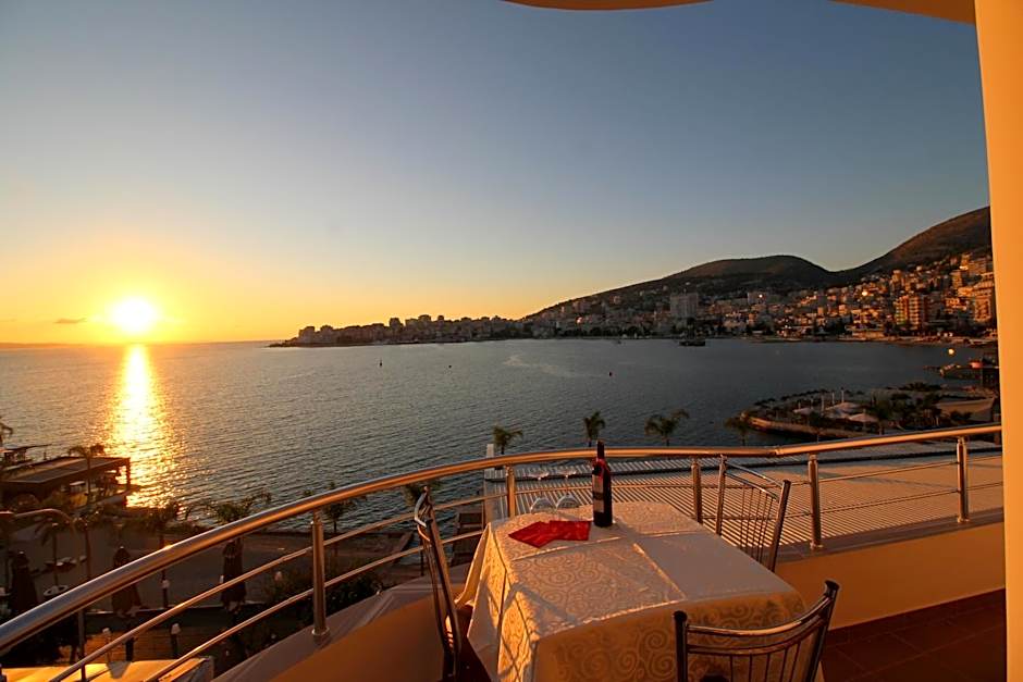 Hotel Strora