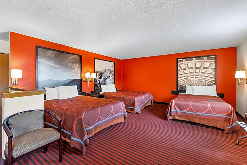 Super 8 by Wyndham Dumfries/Quantico