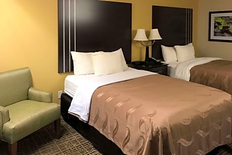 2 Double Beds, Nonsmoking, Accessible