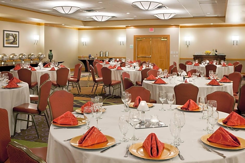 Holiday Inn Clark - Newark, an IHG Hotel