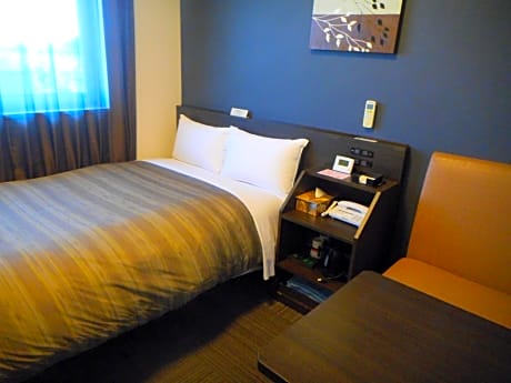 Double Room with Small Double Bed with Private Bathroom- Non-Smoking - West Building