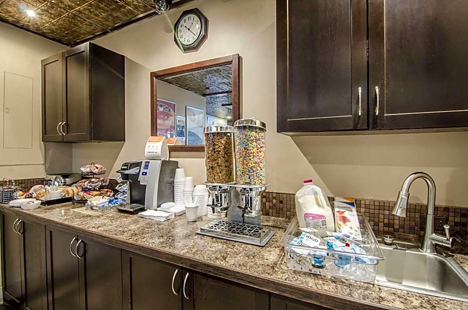 Econo Lodge Lloydminster