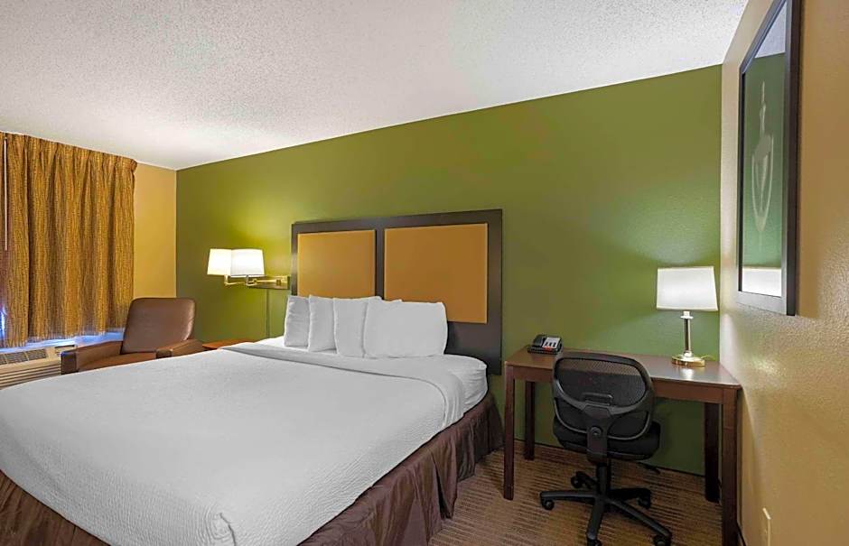 Extended Stay America Select Suites - Springfield - South