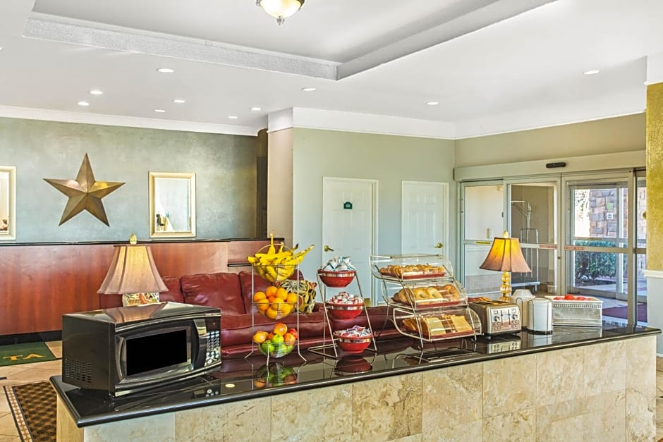 La Quinta Inn & Suites by Wyndham Belton - Temple South
