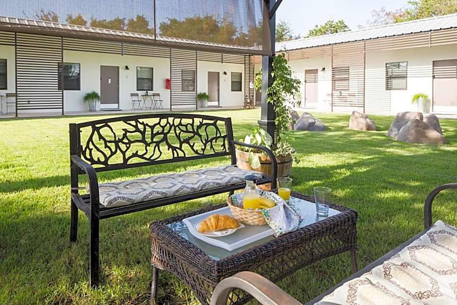 Hotel Flora and Fauna