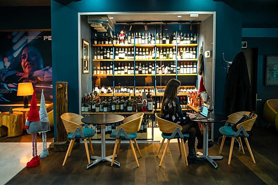 PeakTure Hotel Bucharest