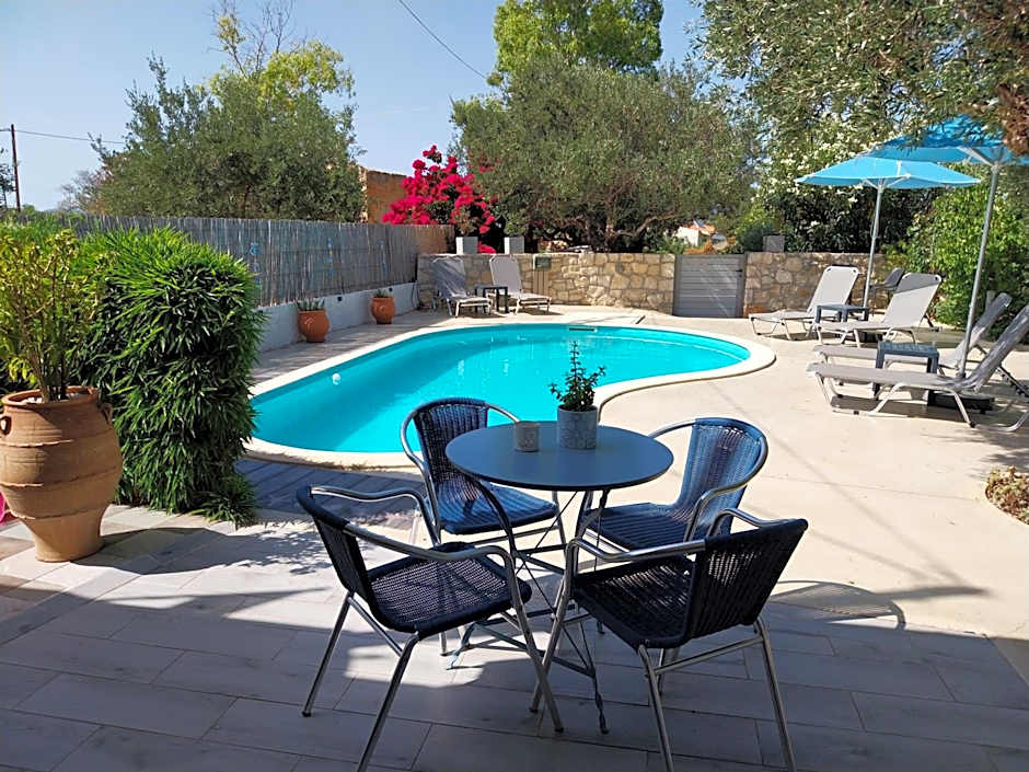 Villa Chariklia Studios