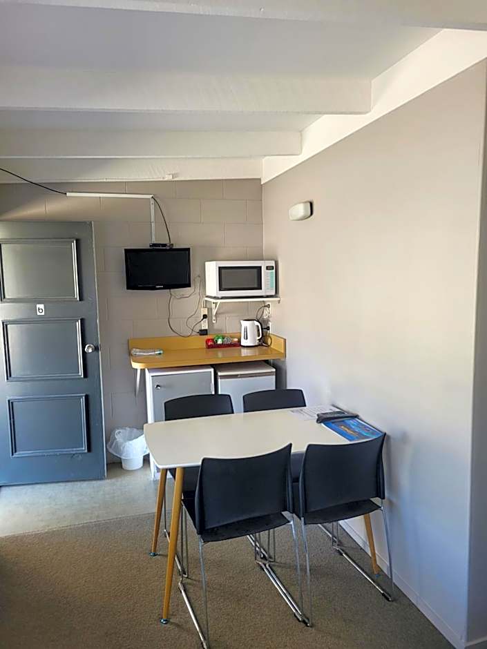 Railway Hotel/Motel Hokitika