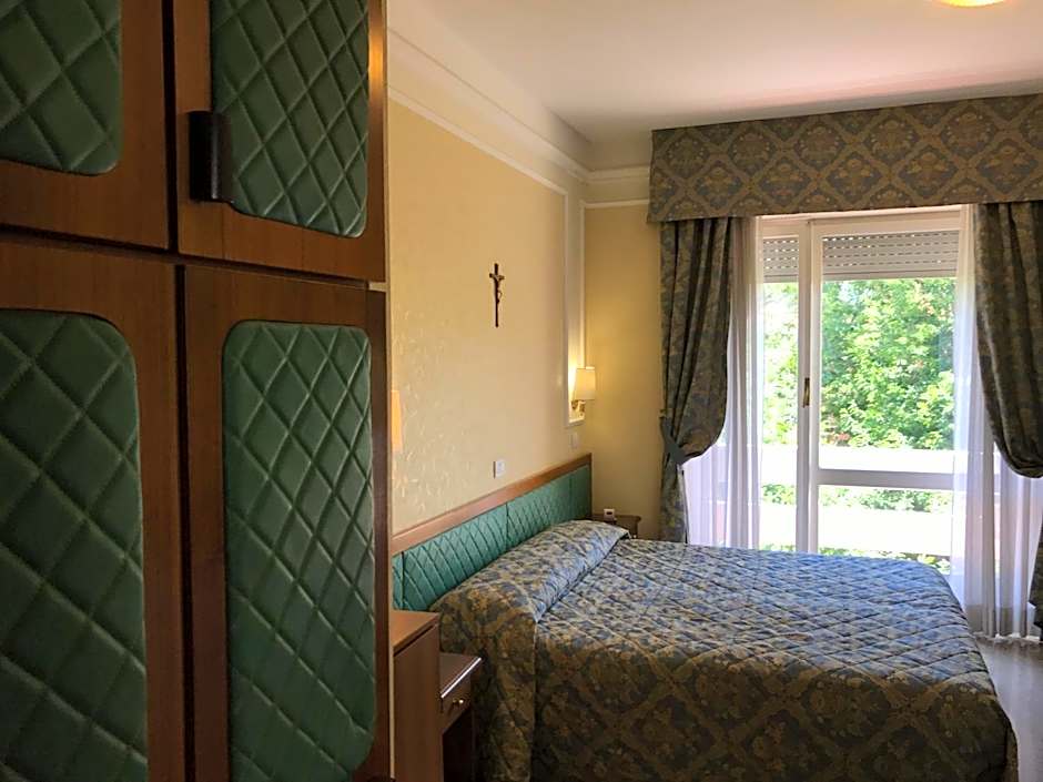 Mondial Park Hotel