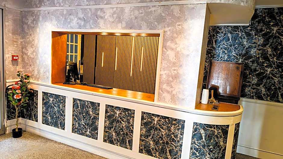 Russel Court Hotel Bournemouth Central