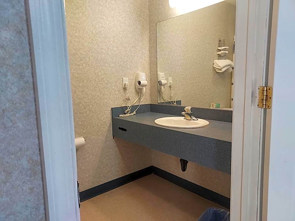 Studio Inn and Suites