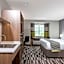 Microtel Inn & Suites by Wyndham New Martinsville