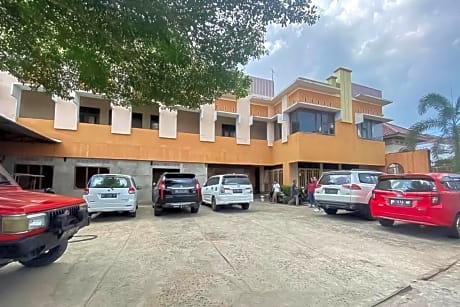 RedDoorz Syariah @ Jalan Ir Haji Juanda Jambi