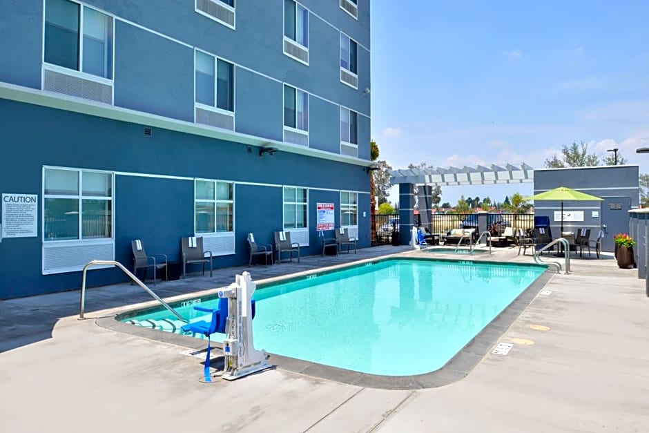 Holiday Inn Express Hotels & Suites Loma Linda By IHG