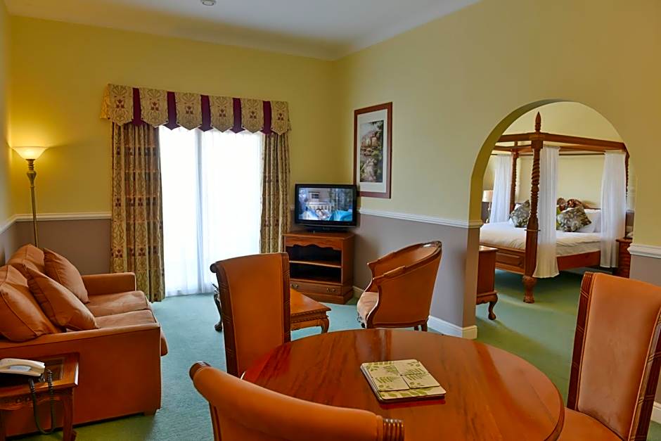 Southview Park Hotel